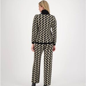 NWT Spanner Geometric Wide Leg Soft Knit Casual Travel Pants L Luxury Black Gold